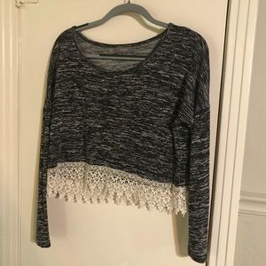 Long sleeve crop top